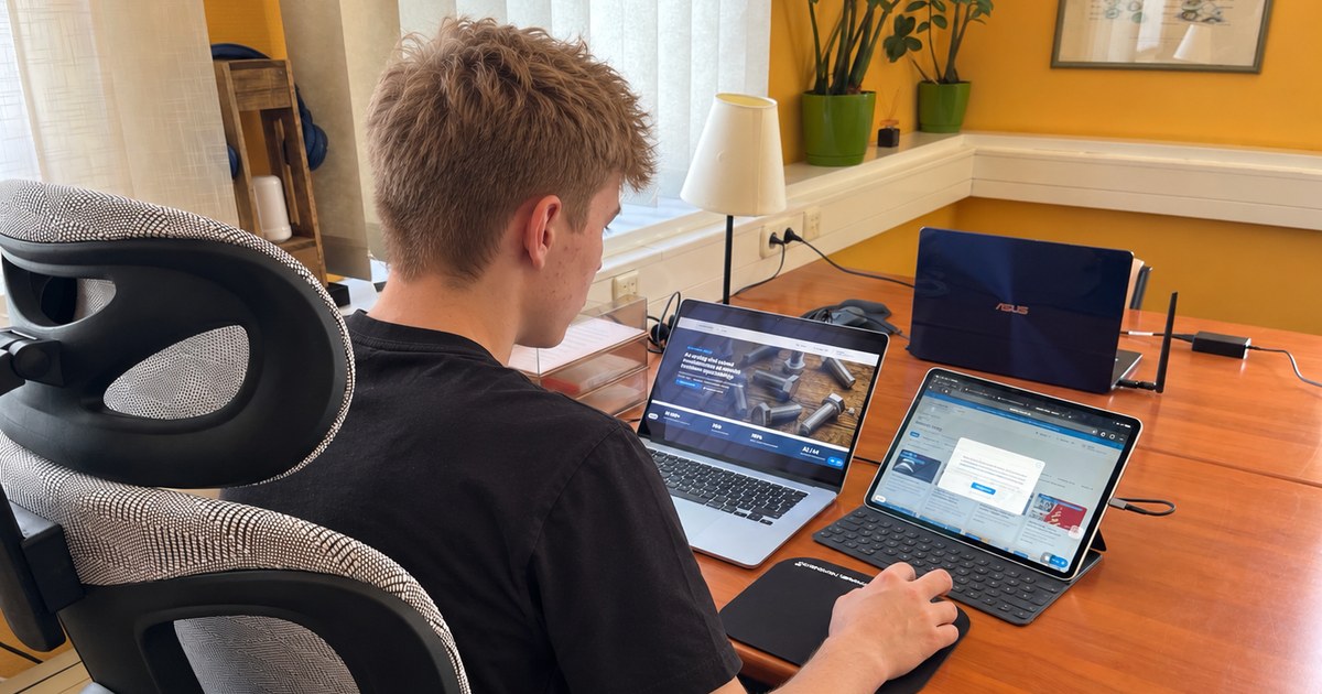 Egy 16 éves szünidős diák újragondolta egy vállalat teljes webes megjelenését