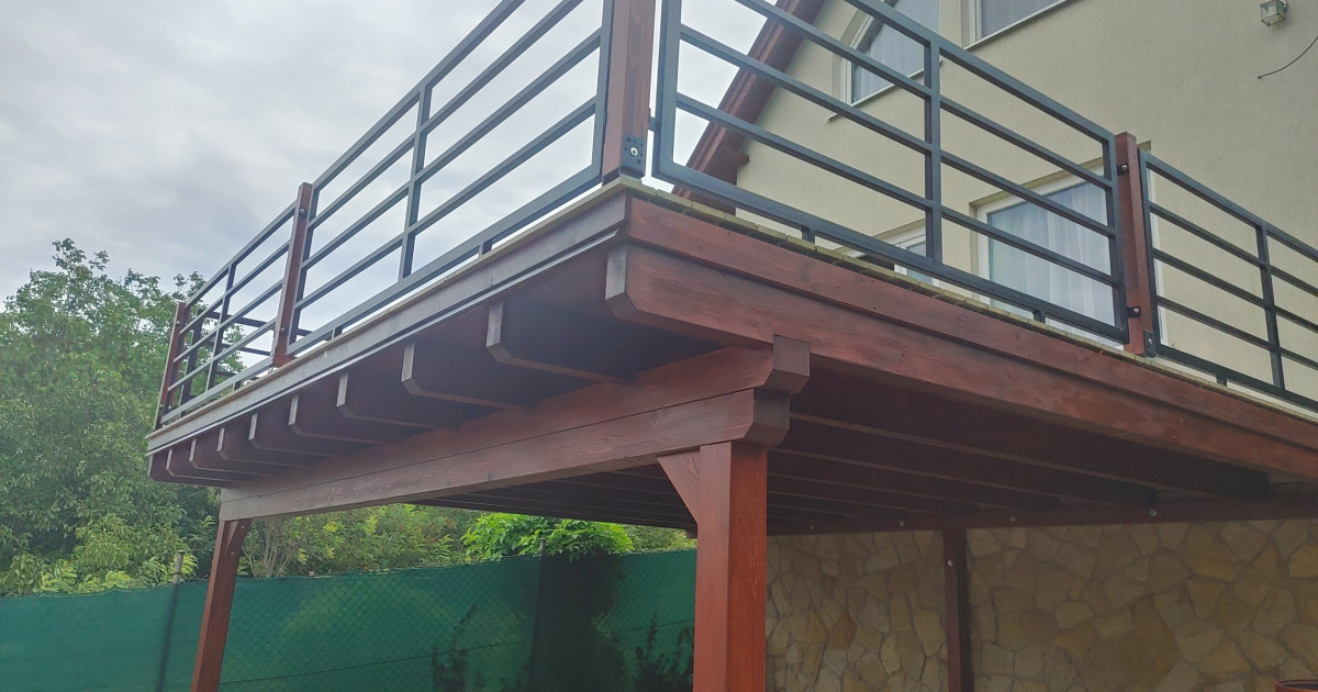 Interview with a cheerful master carpenter